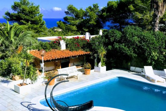 ville con piscina a Messina e provincia